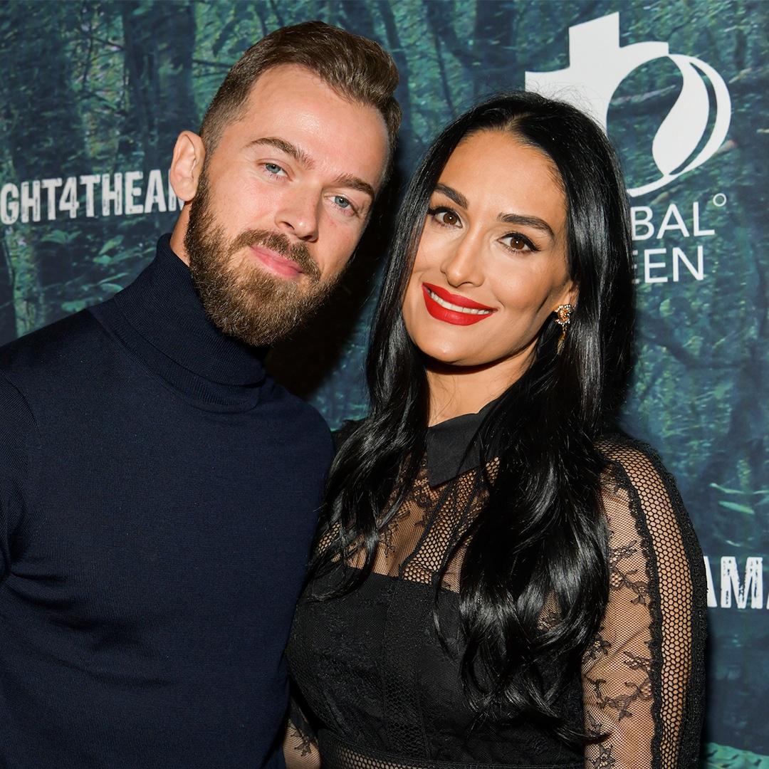 Nikki Garcia steps out with sister Brie Garcia amid Artem Chigvintsev